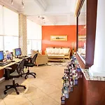 Best Western Plus Yacht Harbor Inn