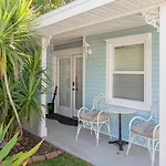 Meranova Bed & Breakfast