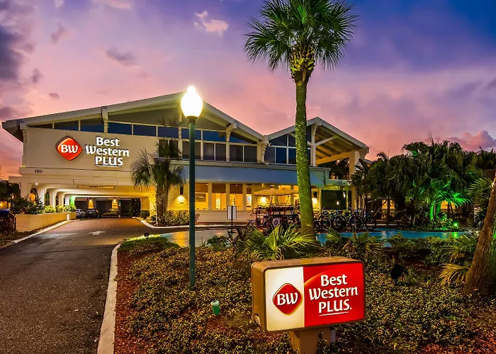 Best Western Plus Yacht Harbor Inn