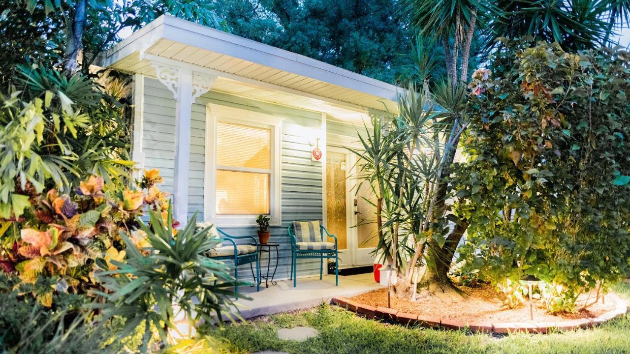 Meranova Guest Bed & Breakfast 4*