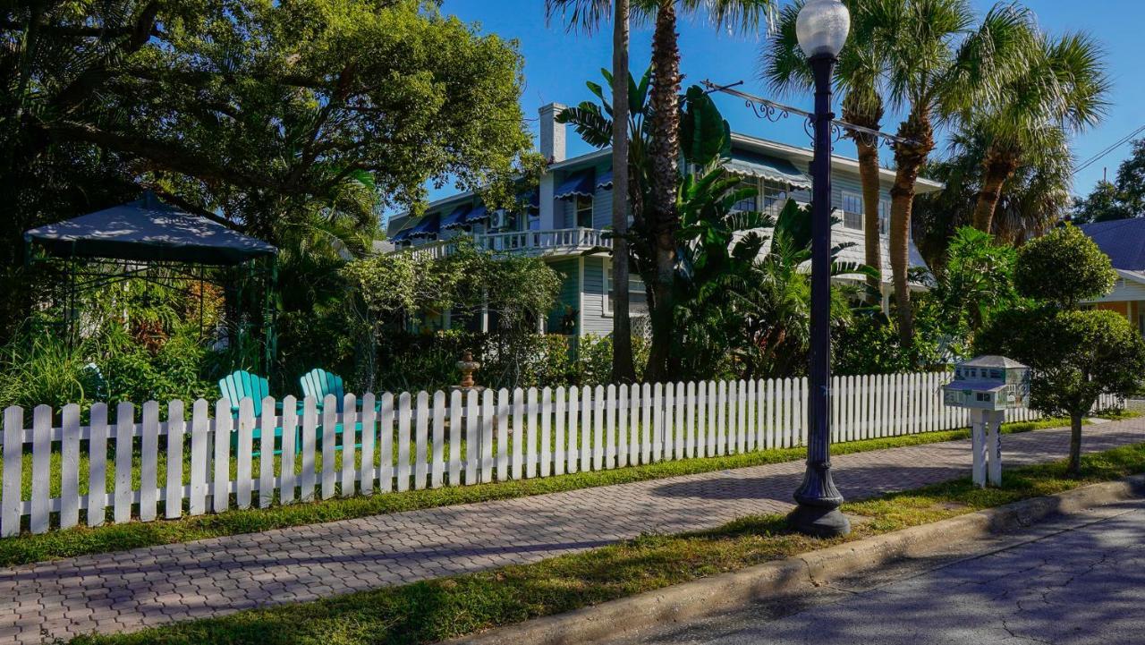 Meranova Guest Bed & Breakfast Dunedin
