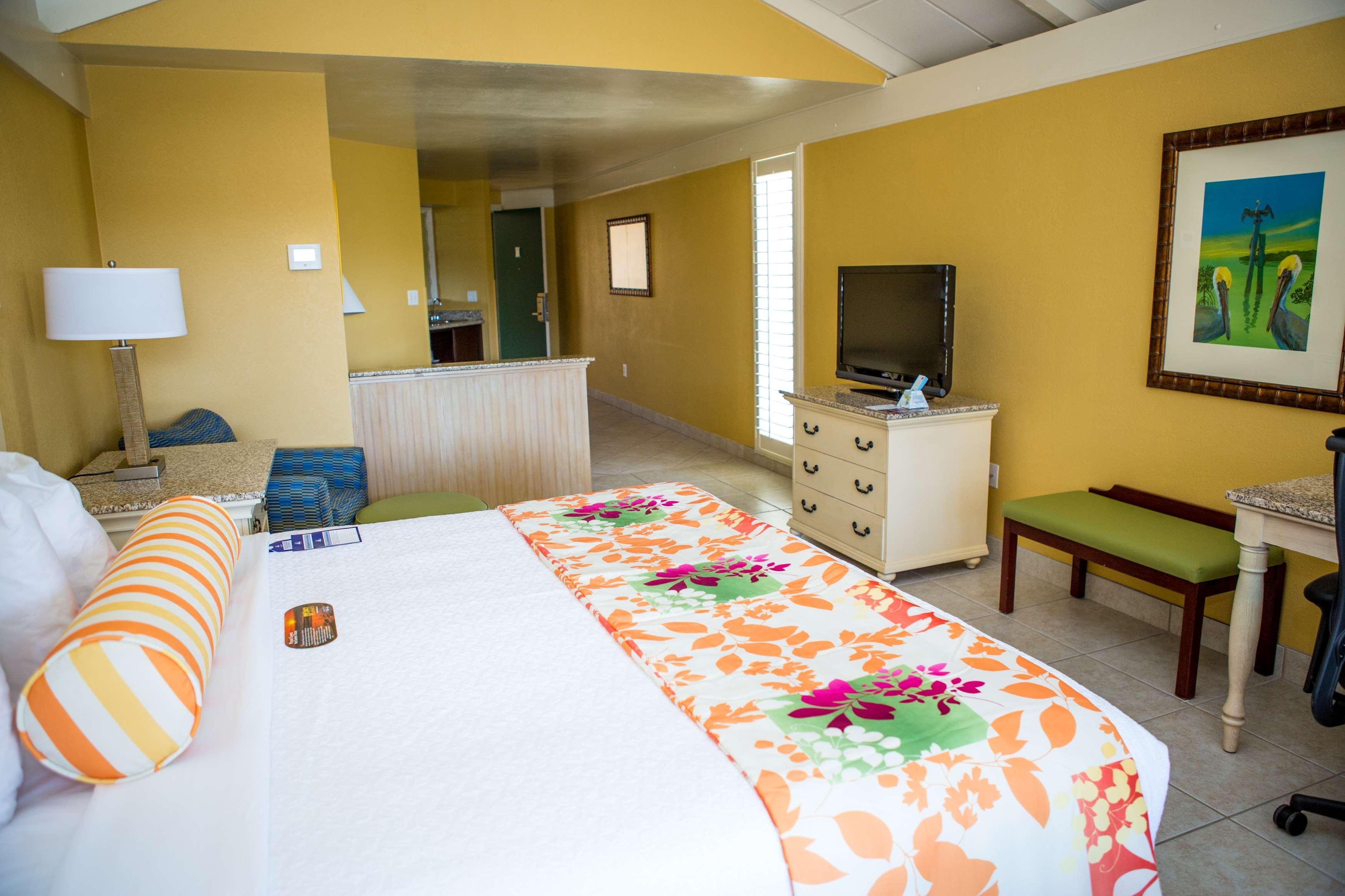 Western Yacht Harbor Hotel
