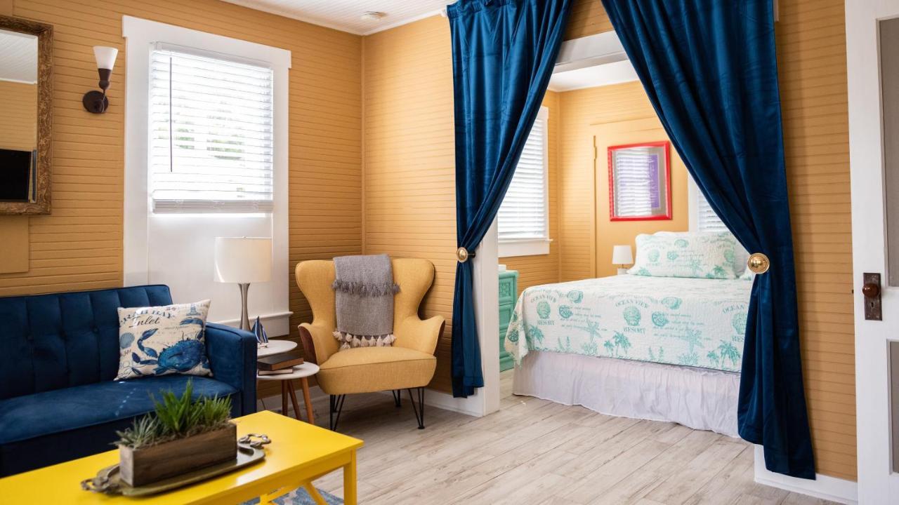 Meranova Guest Bed & Breakfast Dunedin