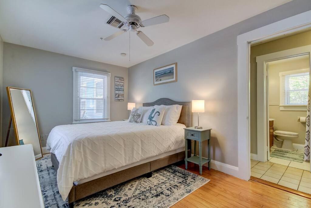 Rare- Downtown 2 Bedroom! Family Friendly! *