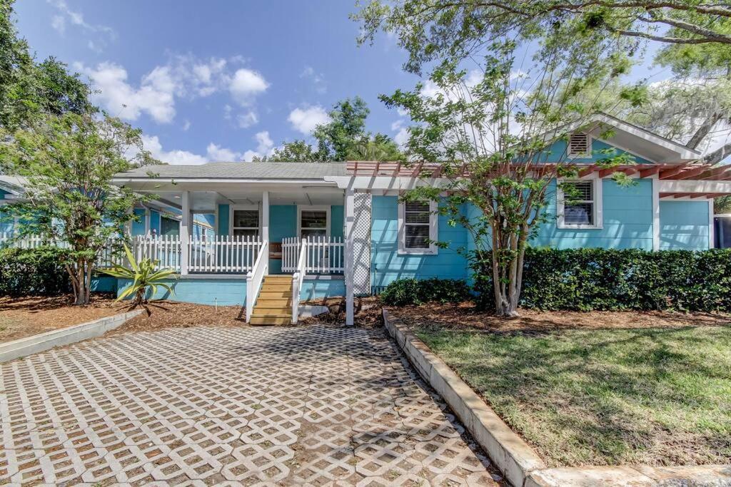 Rare- Downtown 2 Bedroom! Family Friendly! Dunedin