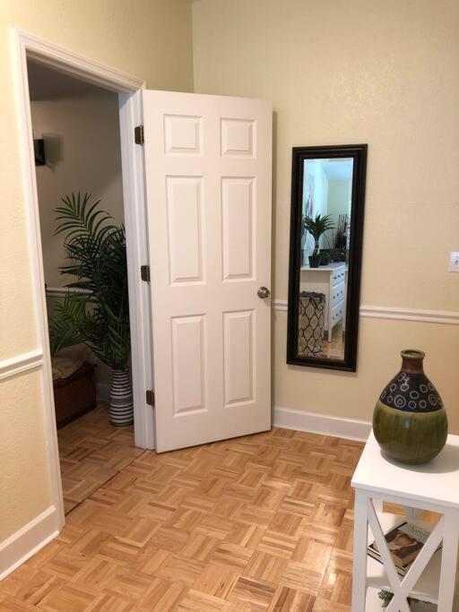 2 Bedroom Overlooking Town Square No Kids, No Pets Apartment *