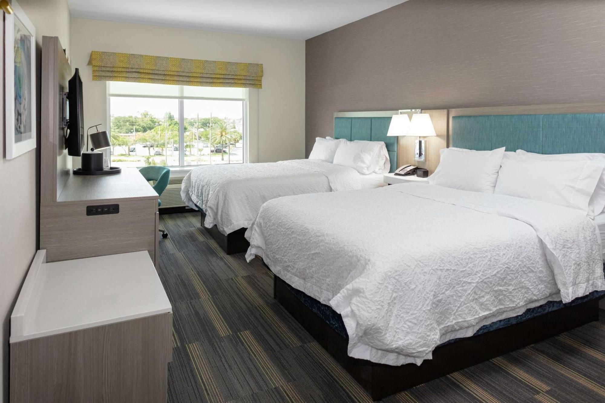 Hampton Dunedin, Fl Hotel
