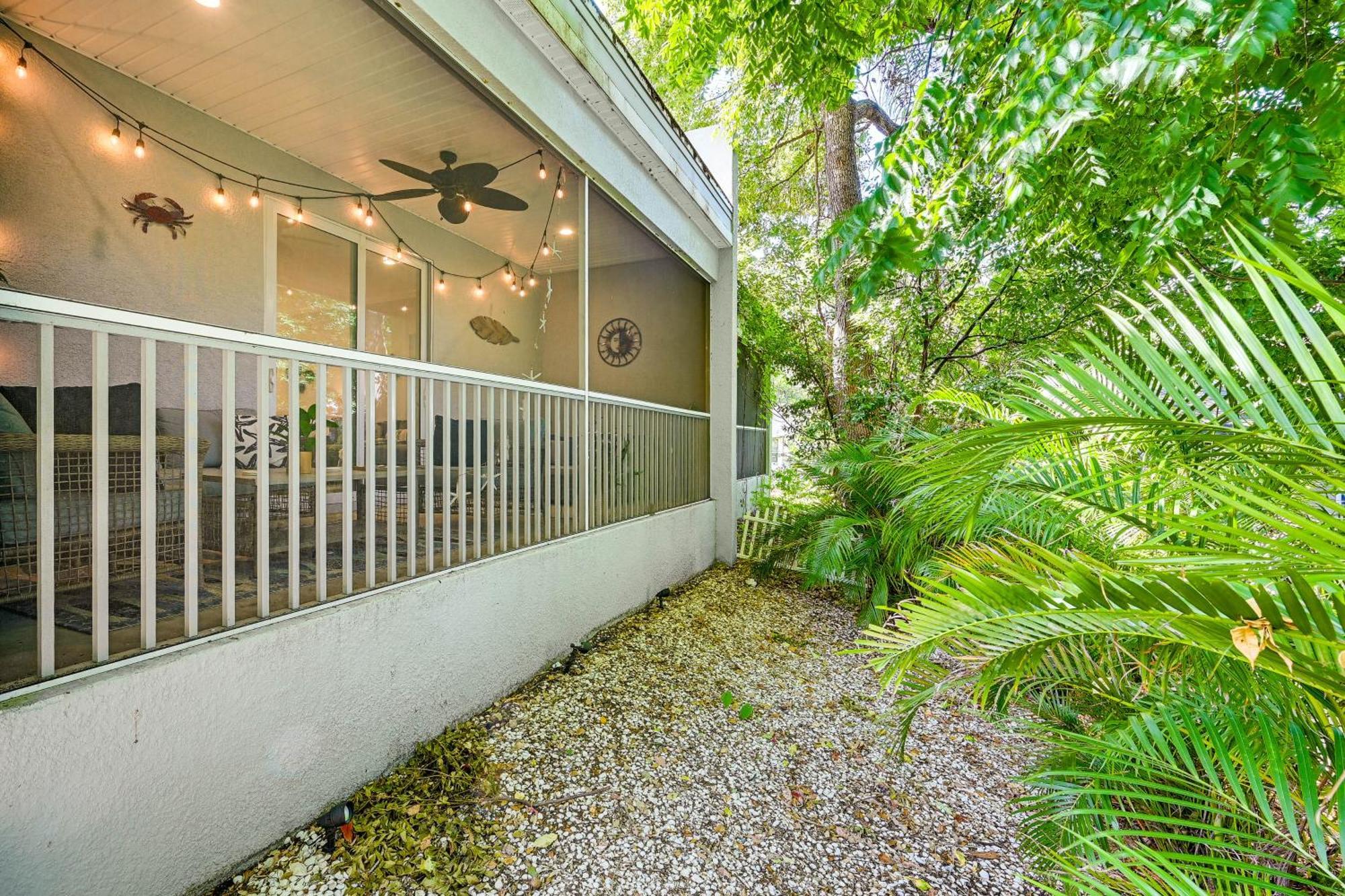 Holiday home Airy Coastal Casa On Park 6 Mi To Honeymoon Isle!