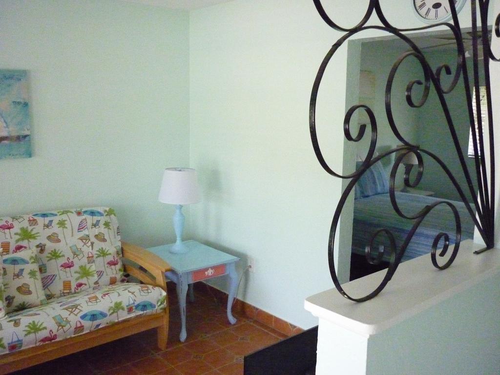 Motel Palm Court