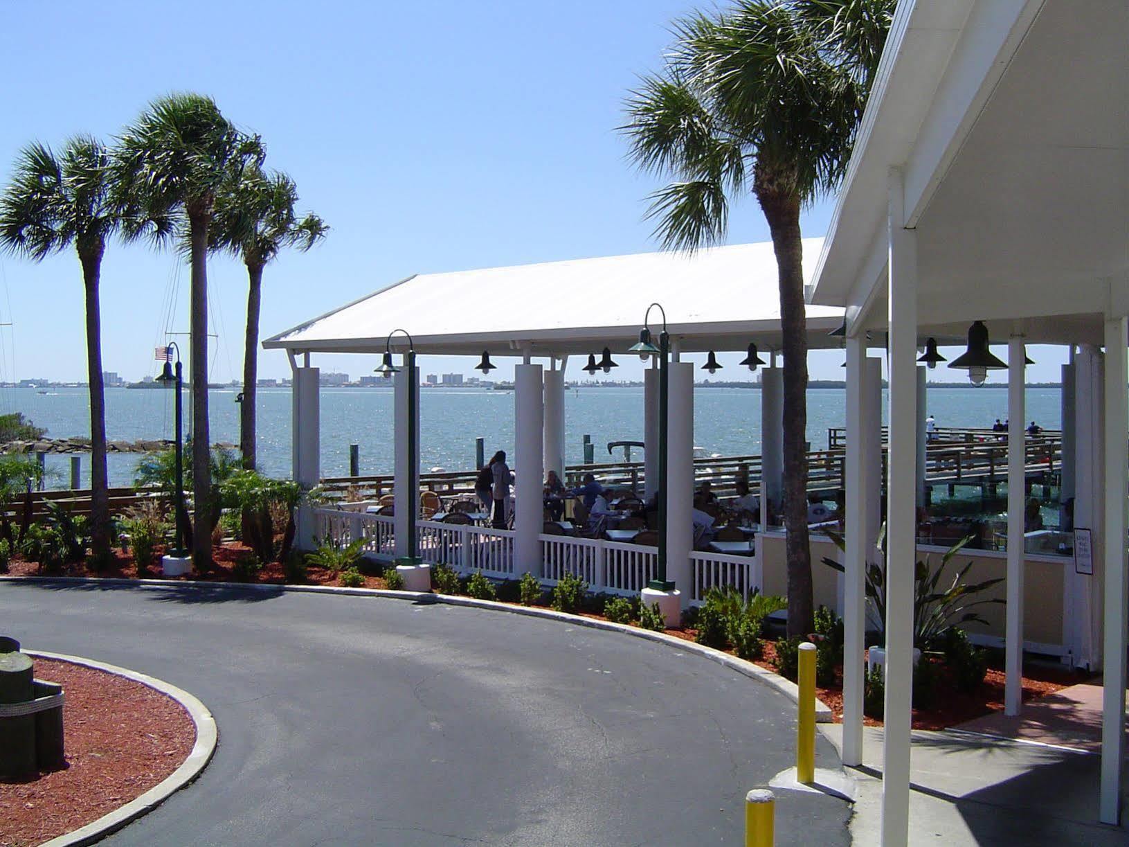 Hotel Western Yacht Harbor