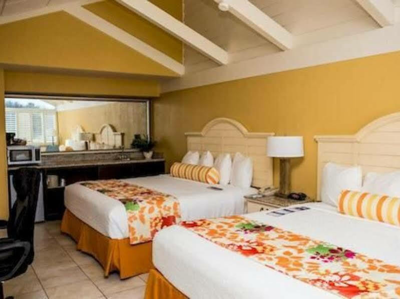 Western Yacht Harbor Hotel 3*