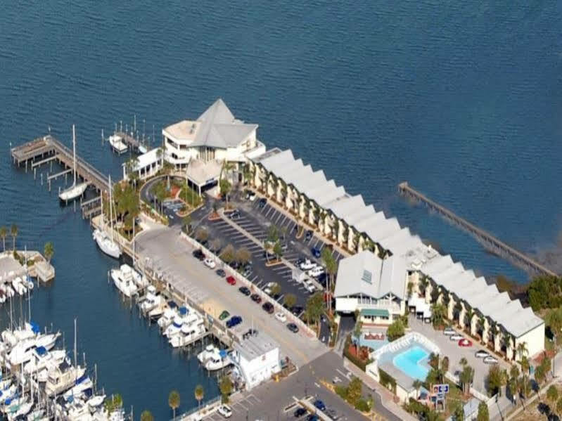 Western Yacht Harbor Hotel 3*