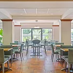 Holiday Inn Express Clearwater North/Dunedin