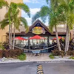 Beso Del Sol Resort In Dunedin - Perfect Location & Relaxation!