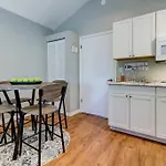 Beautiful Studio In Downtown Dunedin!