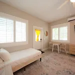 Sunny Side Cottages