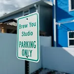 Brew You Bungalow - Cozy Oasis With Fire Pit