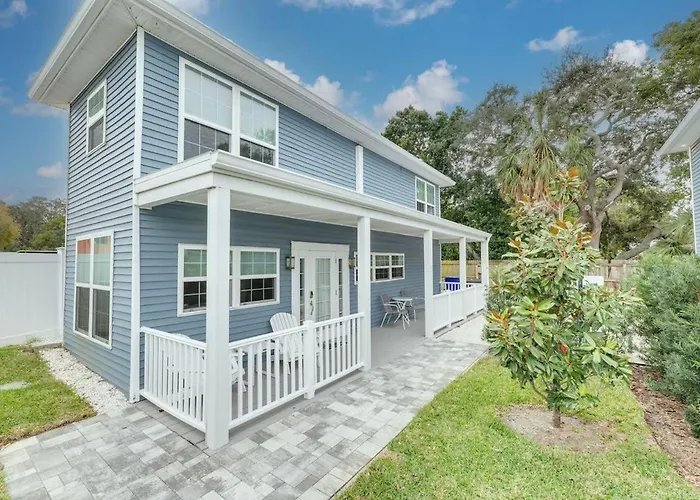 719 Douglas Avenue, Unit D \