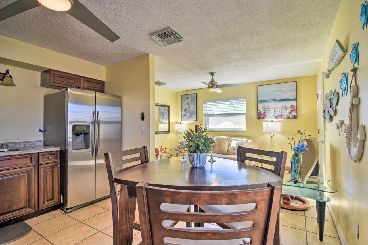 Comfy Escape 1 Block To Main Street! Holiday home