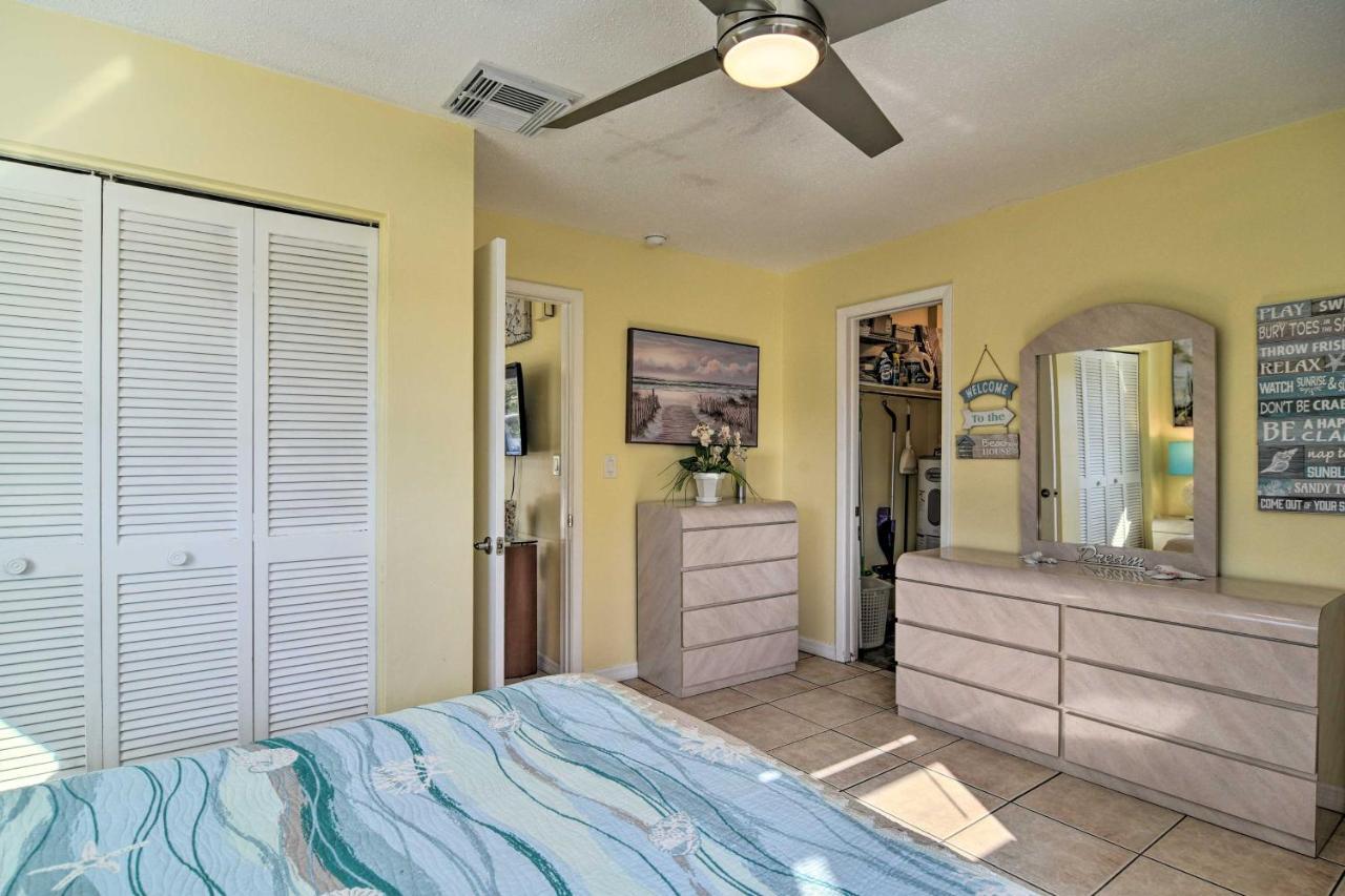 Comfy Escape 1 Block To Main Street! Holiday home Dunedin