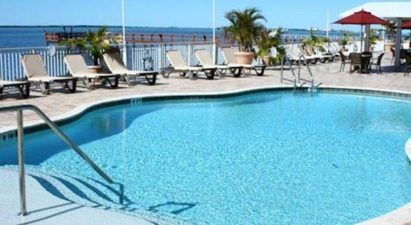 Resort Beso Del Sol 3*