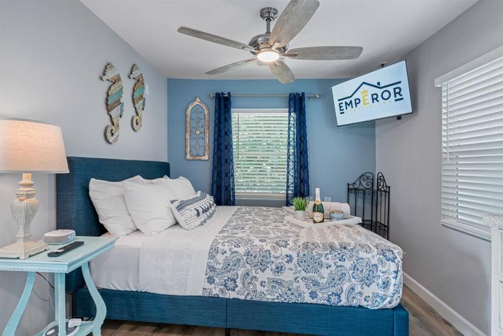 Downtown Gem, Fully Renovated #4 *