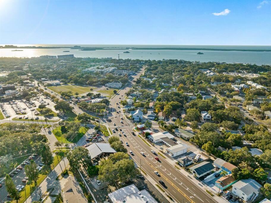 Downtown Gem, Fully Renovated #2 *