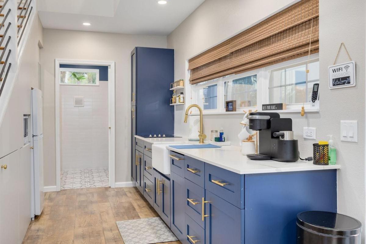 Little Blue Hideaway 