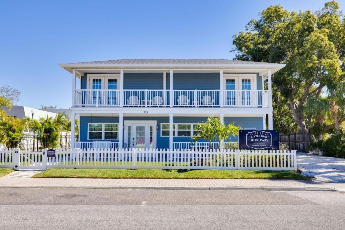 Little Blue Hideaway 