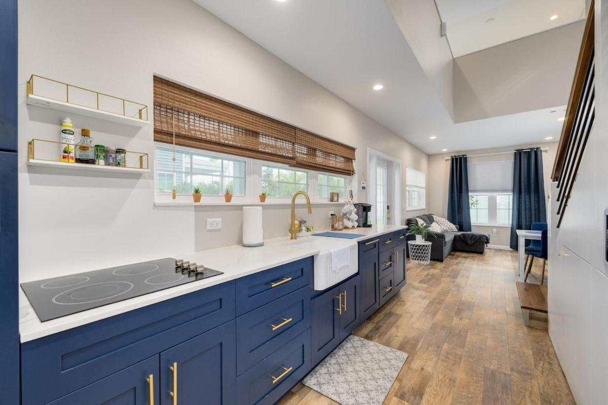 719 Douglas Avenue, Unit D 