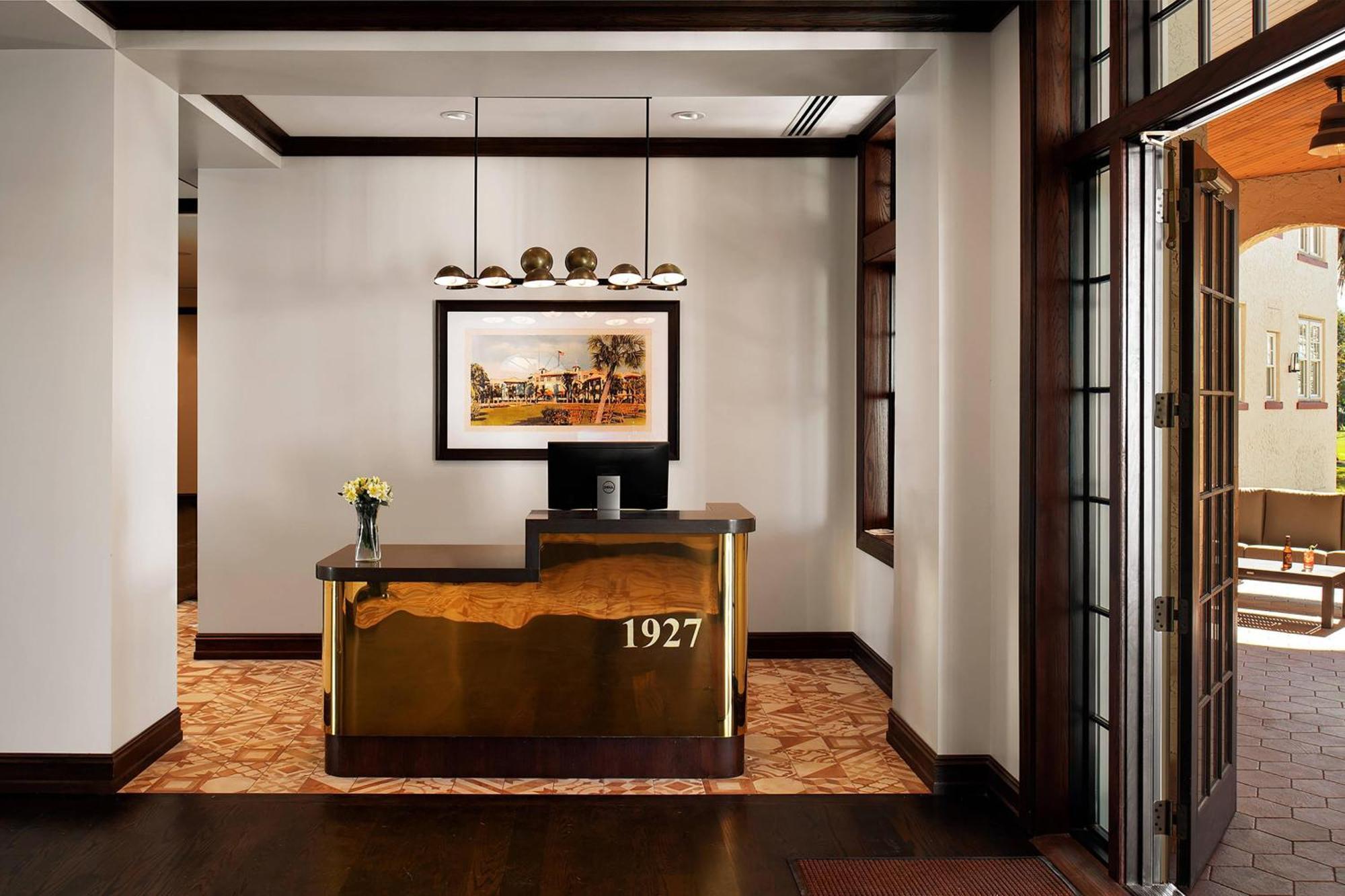 Fenway Hotel, Autograph Collection 2*
