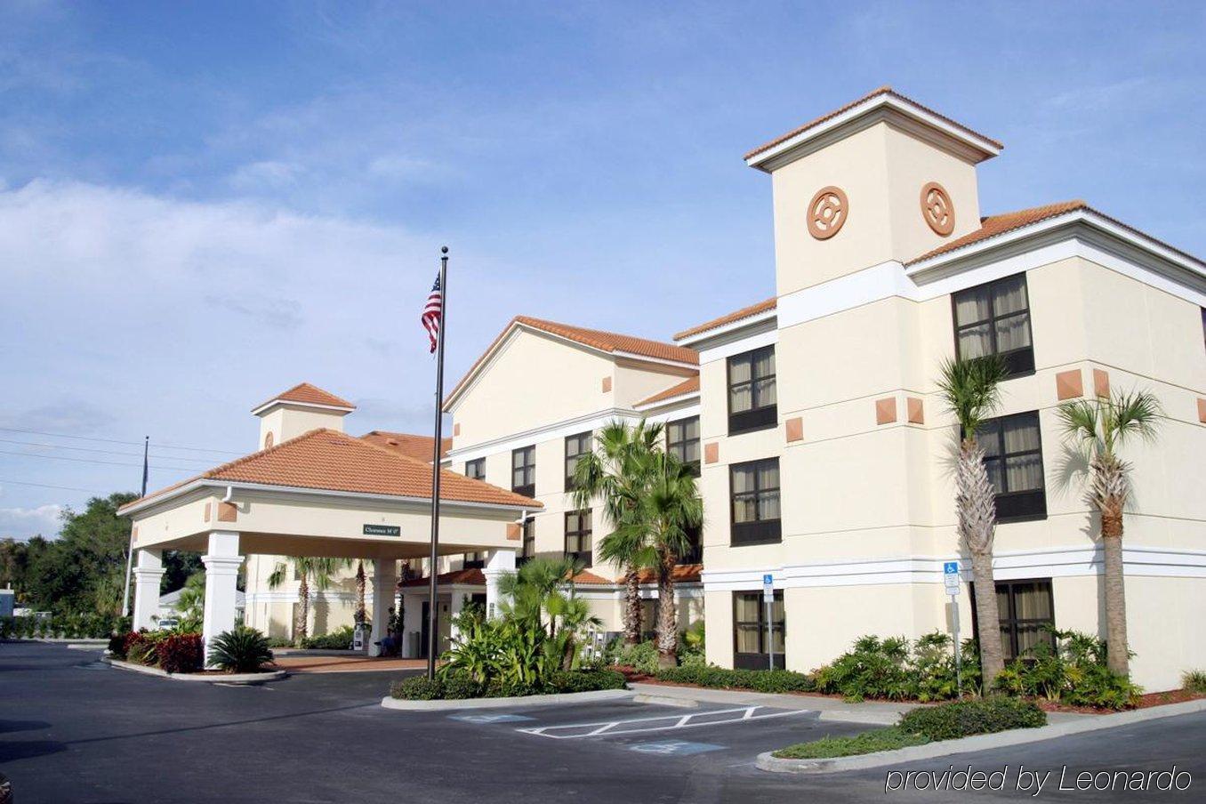 Hotel Express & Clearwater North/dunedin 2*