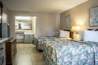 Rodeway Clearwater-dunedin Hotel 2*
