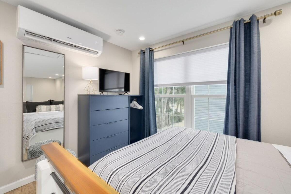 Holiday home 719 Douglas Avenue, Unit C 