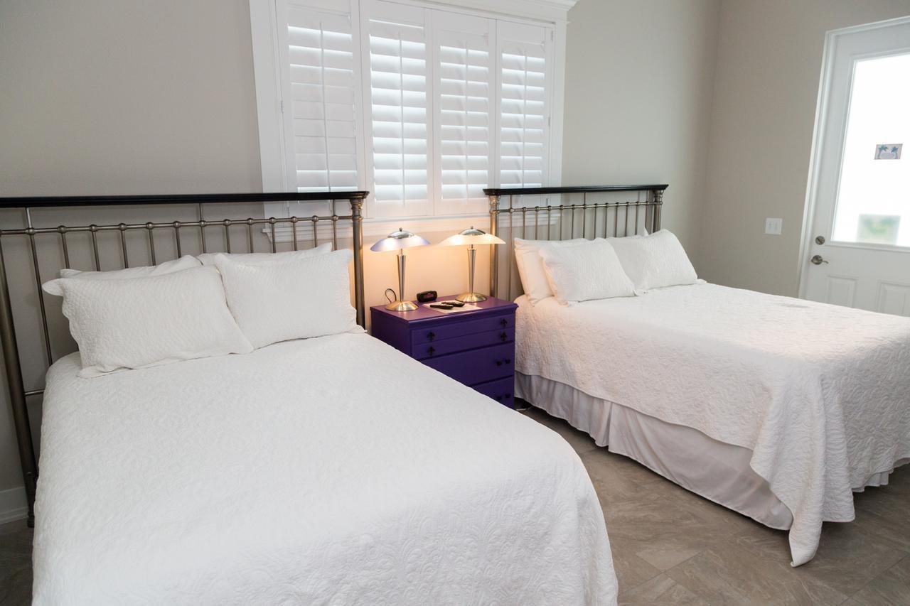 Sunny Side Cottages Bed & Breakfast
