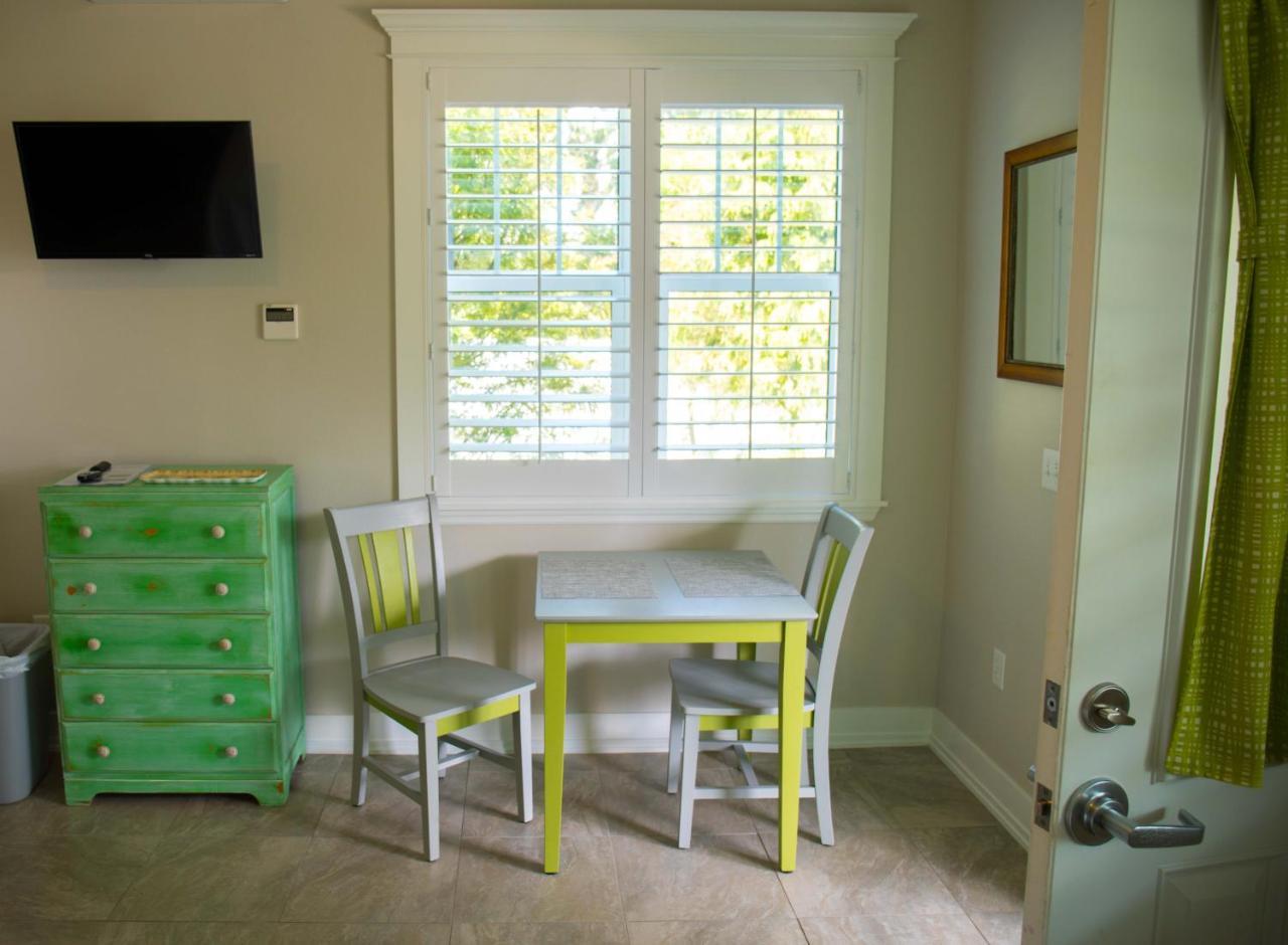 Bed & Breakfast Sunny Side Cottages 3*