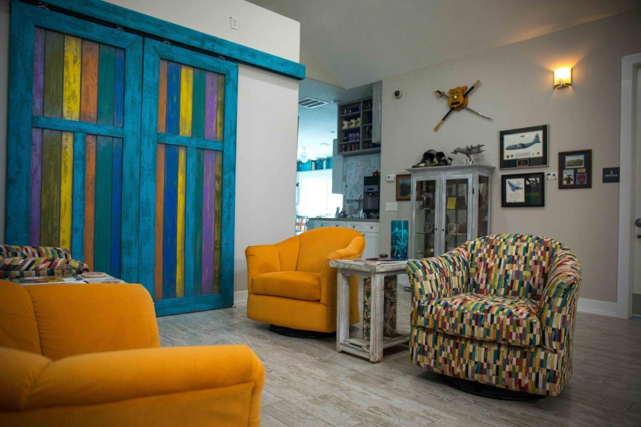 Sunny Side Cottages Bed & Breakfast 3*